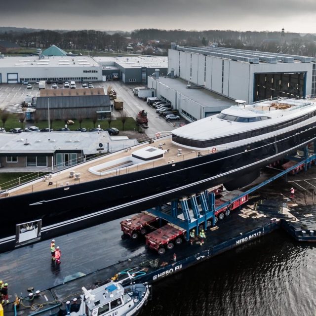 https://sinfointernational.it/wp-content/uploads/2025/10/cantiere_navale-640x640.jpg